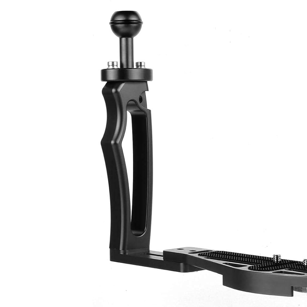 【ダイビング】ハウジング、ライト用アーム、グリップ等一式 Amazon | カメラハンドルグリップ 水中カメラハウジング固定用